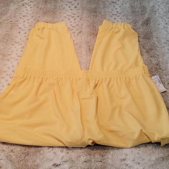 Sunday by DressBarn Yellow Flowey Cargo Jog Pants Size 2XL New With Tags - Picture 6 of 6